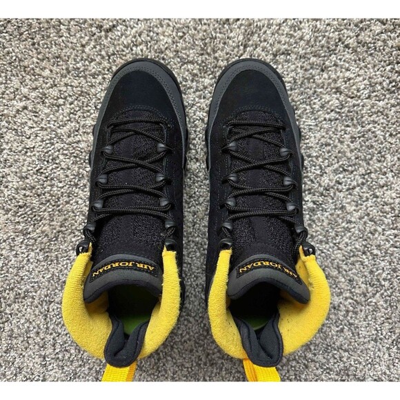 Nike Air Jordan 9 Retro University Gold Size 4.5 Youth (Size 6 Women's) - Picture 8 of 10